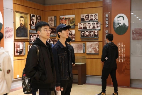 466116238108288155 466116238108288155